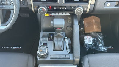 2026 Toyota Tacoma i-FORCE MAX TRD Off-Road i-FORCE MAX