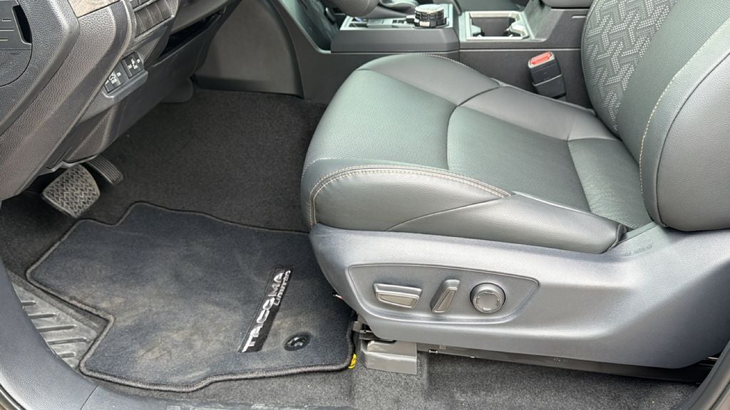 2026 Toyota Tacoma i-FORCE MAX Limited i-FORCE MAX