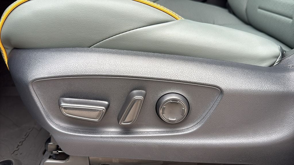 2026 Toyota Tacoma i-FORCE MAX Trailhunter