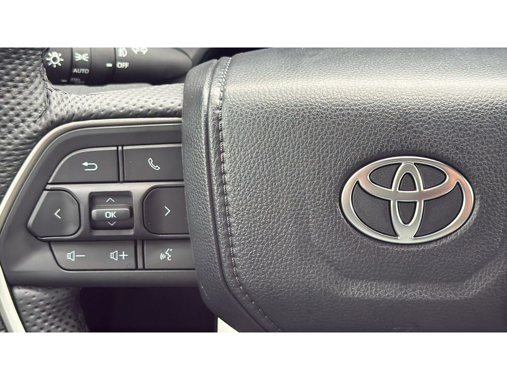 2026 Toyota Tacoma i-FORCE MAX Trailhunter