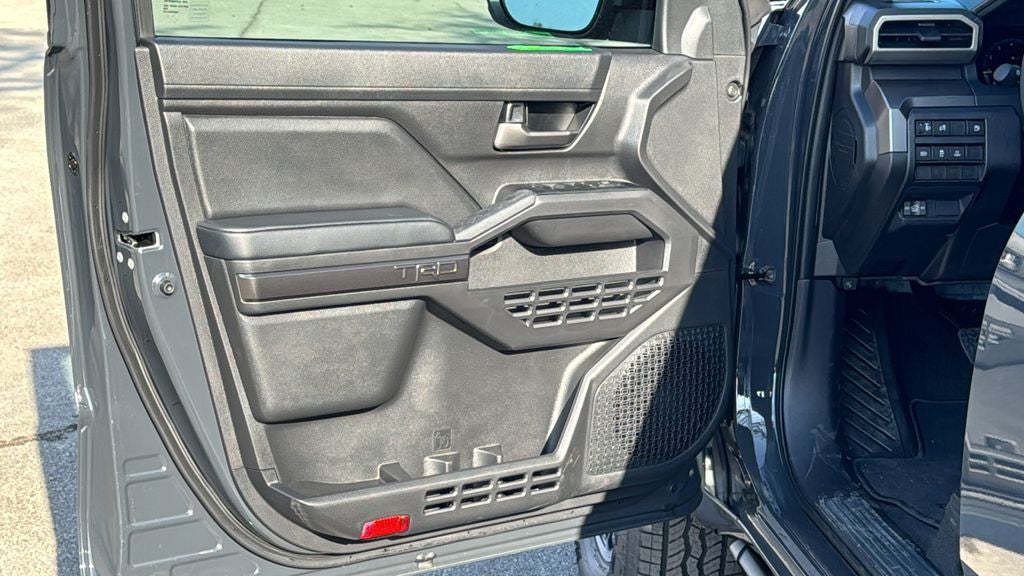 2026 Toyota Tacoma i-FORCE MAX TRD Off-Road i-FORCE MAX