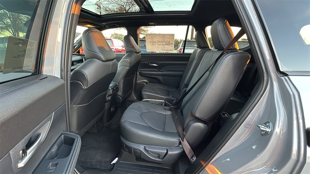 2026 Toyota Grand Highlander Hybrid Hybrid Nightshade