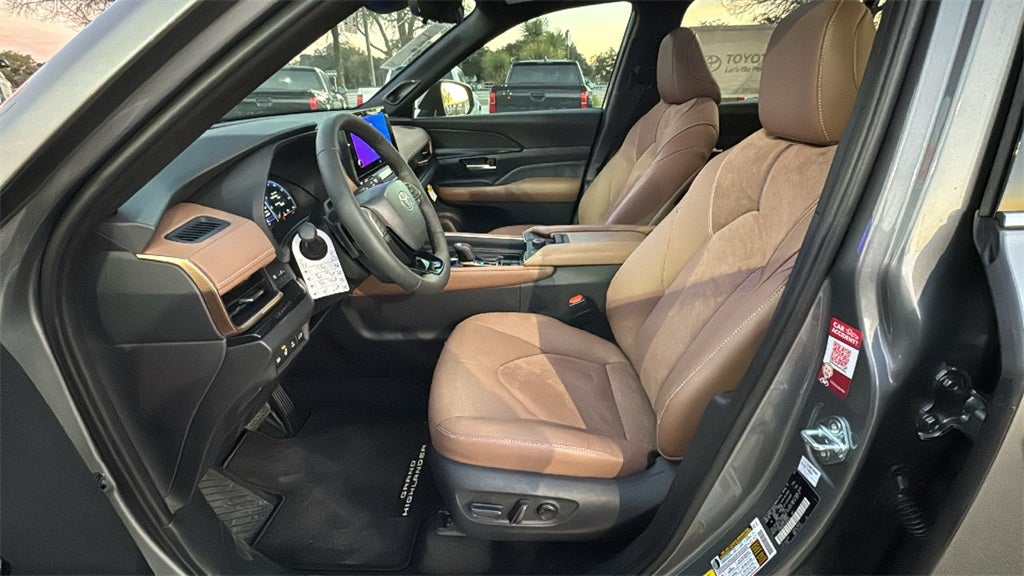 2026 Toyota Grand Highlander Hybrid Hybrid MAX Platinum