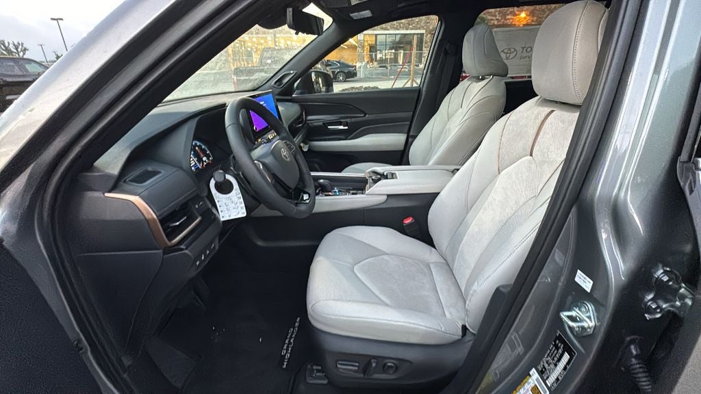 2026 Toyota Grand Highlander Hybrid Hybrid MAX Platinum