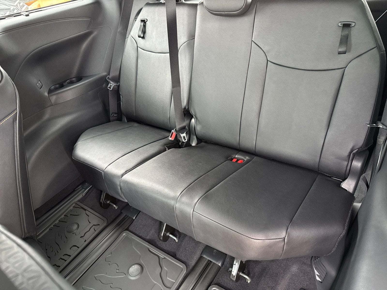 2026 Toyota Sienna Woodland Edition