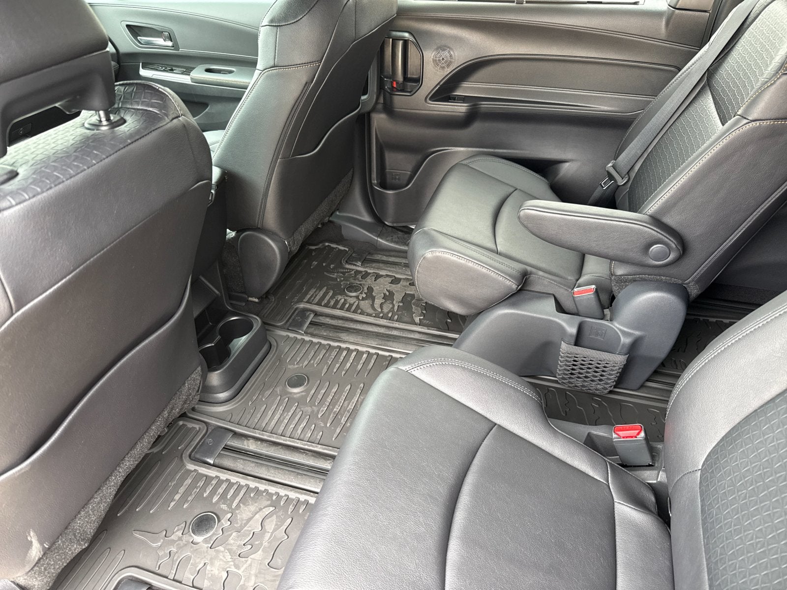 2026 Toyota Sienna Woodland Edition