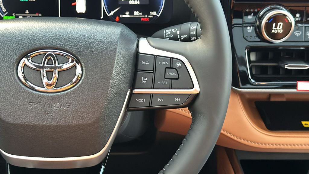 2026 Toyota Highlander Hybrid Hybrid Platinum