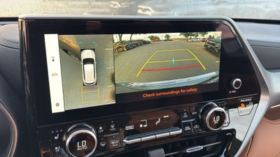 2026 Toyota Highlander Hybrid Hybrid Platinum