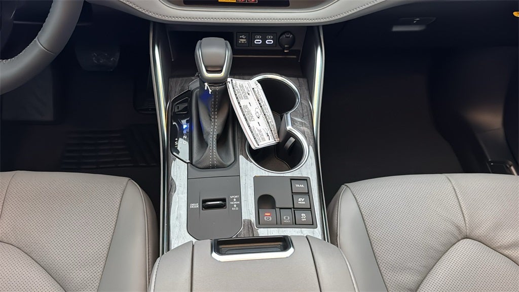 2026 Toyota Highlander Hybrid Hybrid Platinum