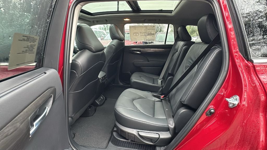 2026 Toyota Highlander Hybrid Hybrid Platinum