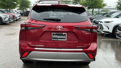 2026 Toyota Highlander Hybrid Hybrid Platinum
