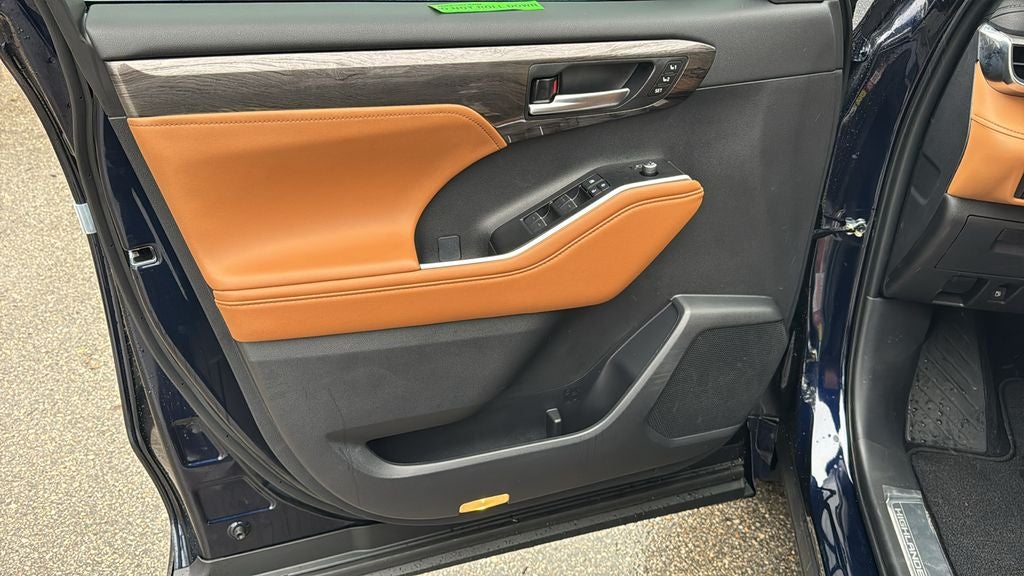 2026 Toyota Highlander Hybrid Hybrid Platinum