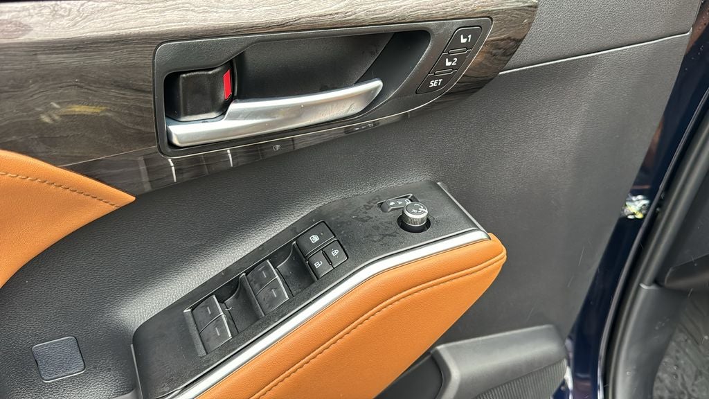 2026 Toyota Highlander Hybrid Hybrid Platinum