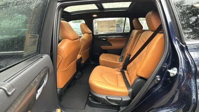 2026 Toyota Highlander Hybrid Hybrid Platinum