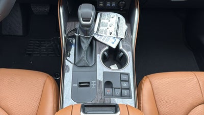 2026 Toyota Highlander Hybrid Hybrid Platinum