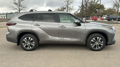 2026 Toyota Highlander Hybrid Hybrid XLE