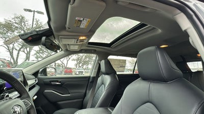 2026 Toyota Highlander Hybrid Hybrid XLE