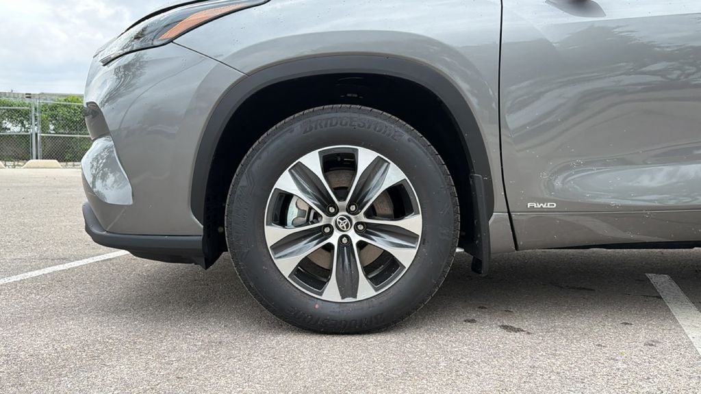2026 Toyota Highlander Hybrid Hybrid XLE
