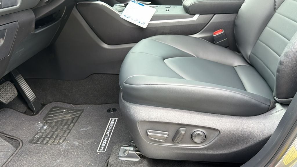 2026 Toyota Highlander Hybrid Hybrid XLE