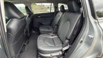 2026 Toyota Highlander Hybrid Hybrid XLE