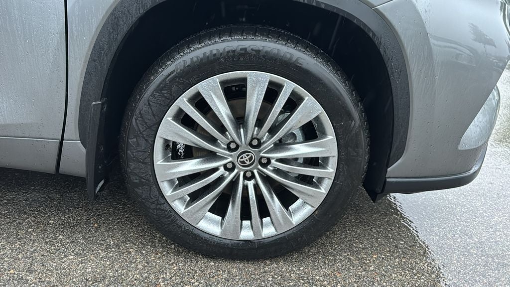2026 Toyota Highlander Platinum