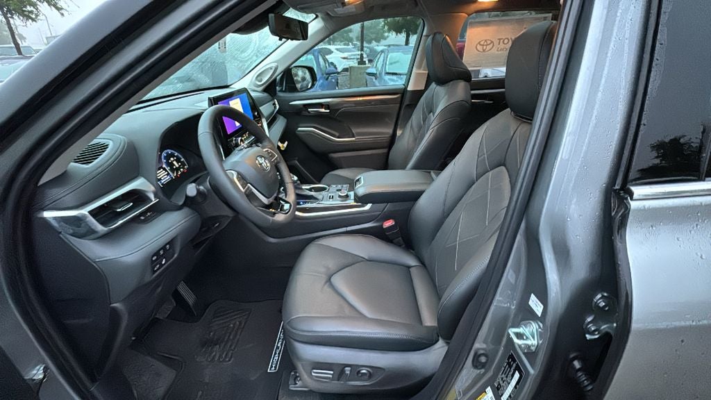 2026 Toyota Highlander Platinum