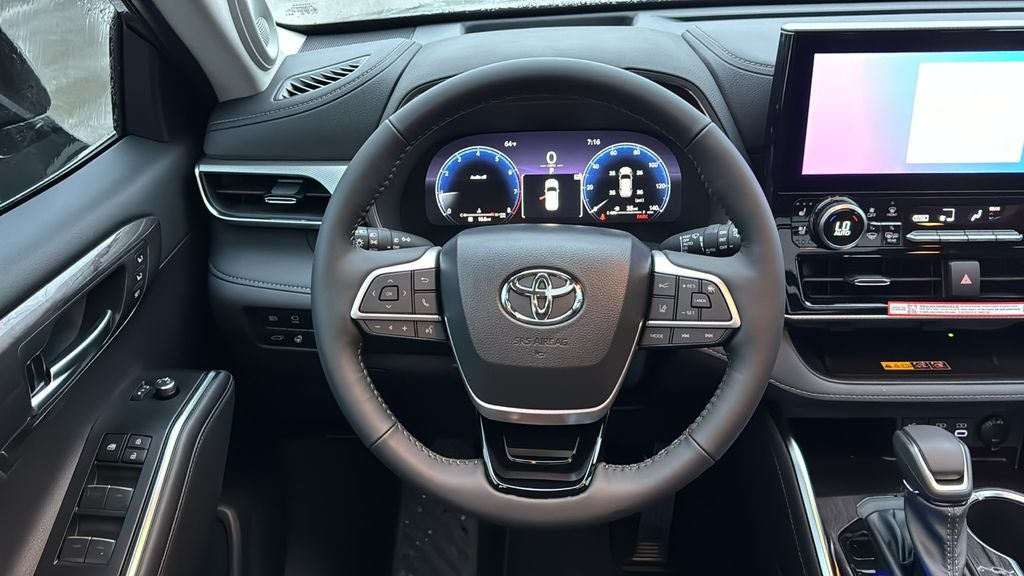 2026 Toyota Highlander Platinum