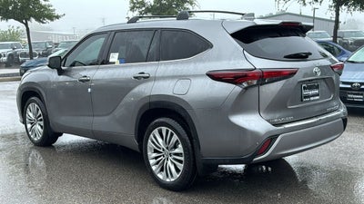 2026 Toyota Highlander Platinum