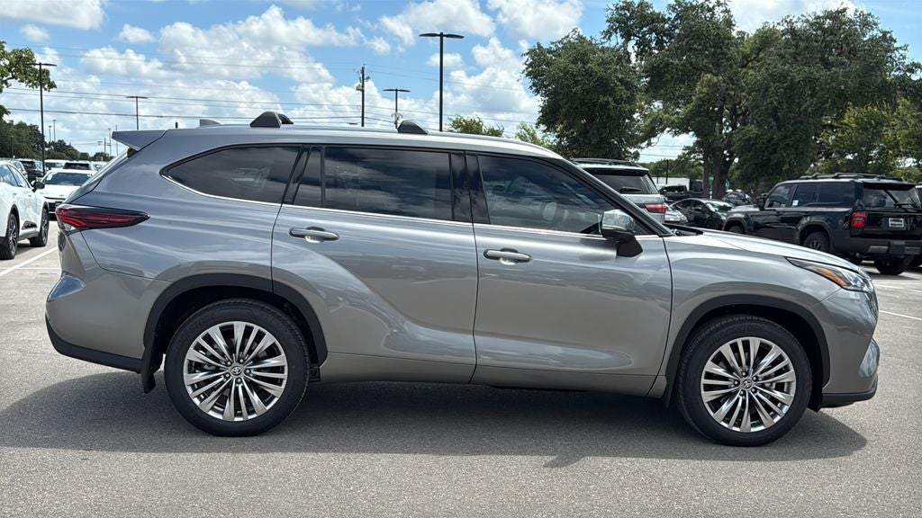 2026 Toyota Highlander Platinum