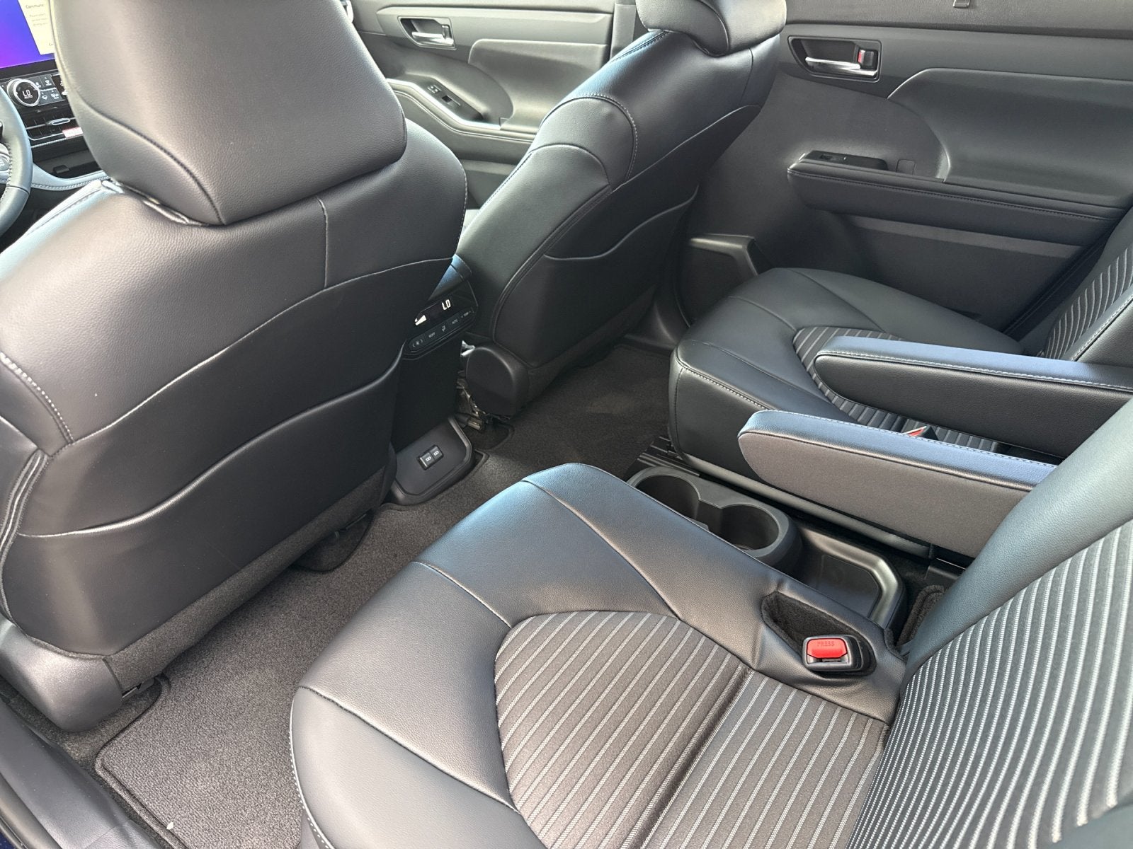 2026 Toyota Highlander XSE