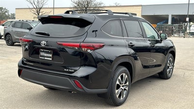 2026 Toyota Highlander XLE