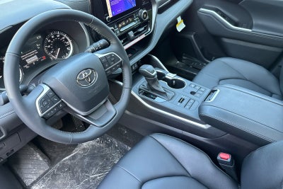 2026 Toyota Highlander XLE