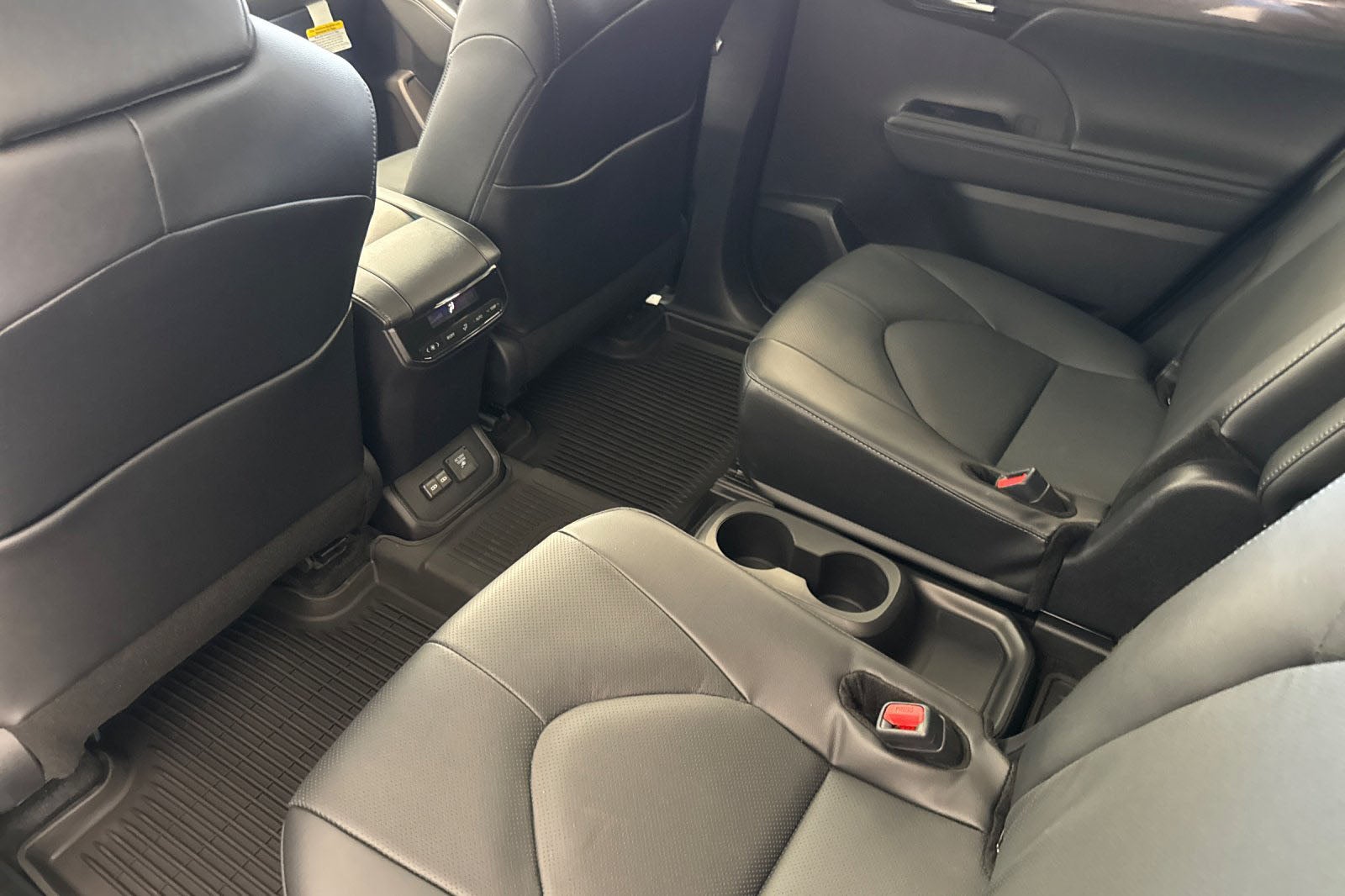 2026 Toyota Highlander Hybrid Hybrid Limited