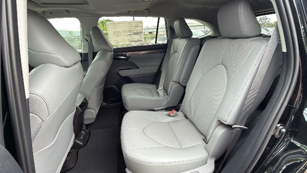 2026 Toyota Highlander Hybrid Hybrid Limited