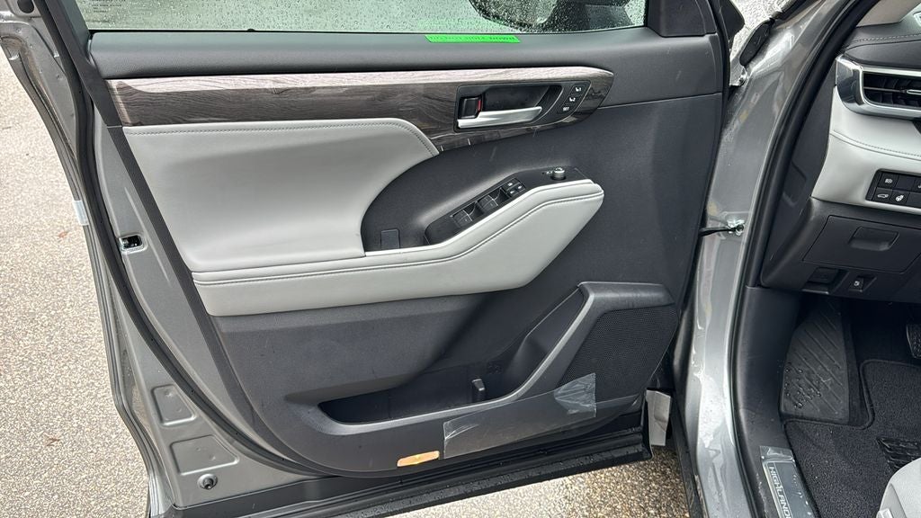 2026 Toyota Highlander Hybrid Hybrid Limited