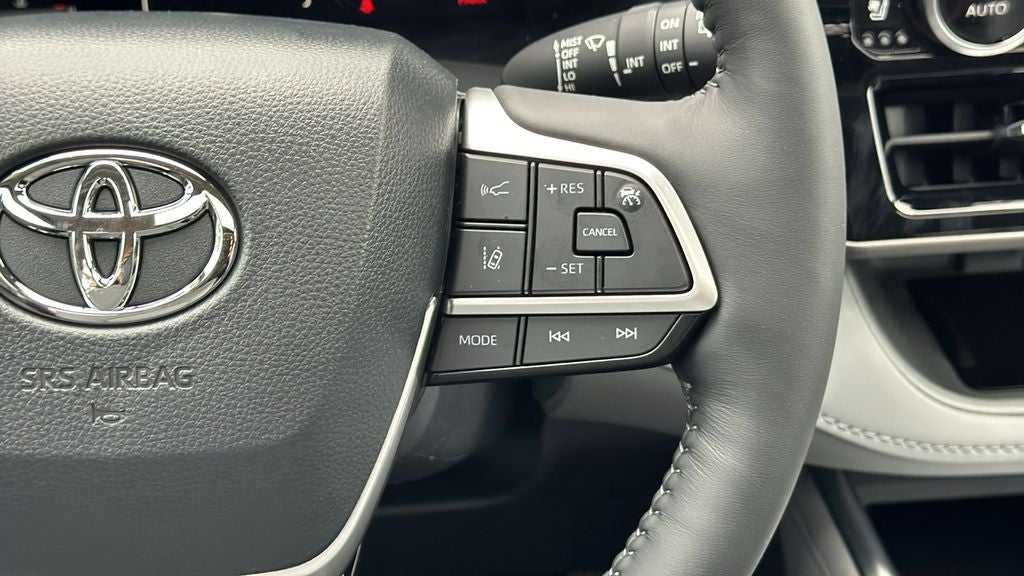 2026 Toyota Highlander Hybrid Hybrid Limited