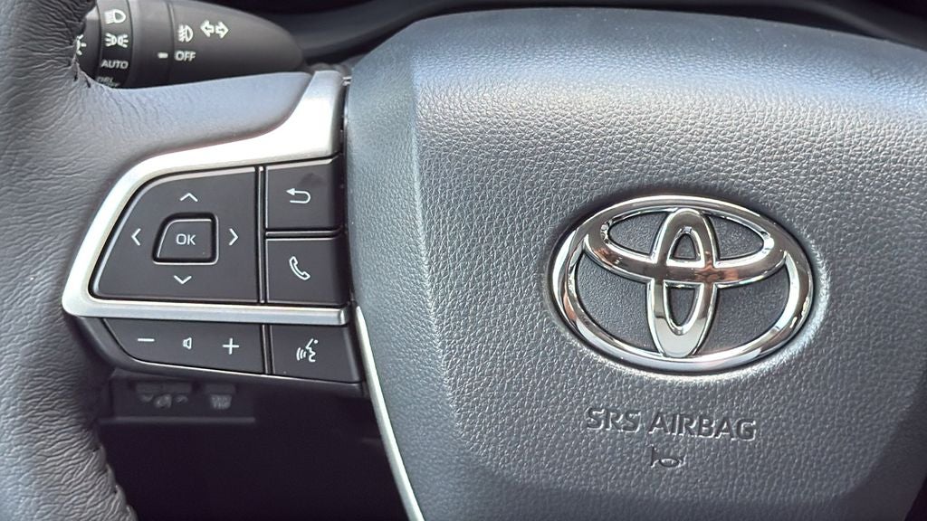 2026 Toyota Sienna XLE 8 Passenger