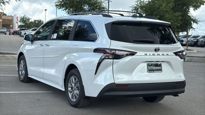 2026 Toyota Sienna XLE 8 Passenger