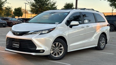 2026 Toyota Sienna XLE