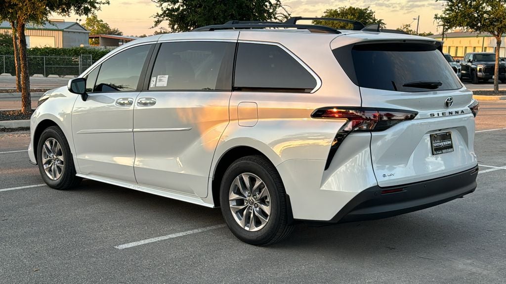 2026 Toyota Sienna XLE