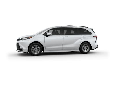 2025 Toyota Sienna XLE 8 Passenger