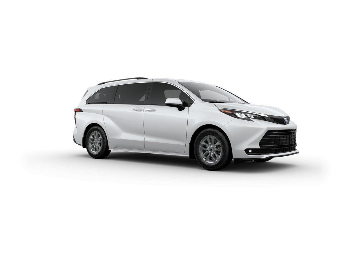2025 Toyota Sienna XLE 8 Passenger