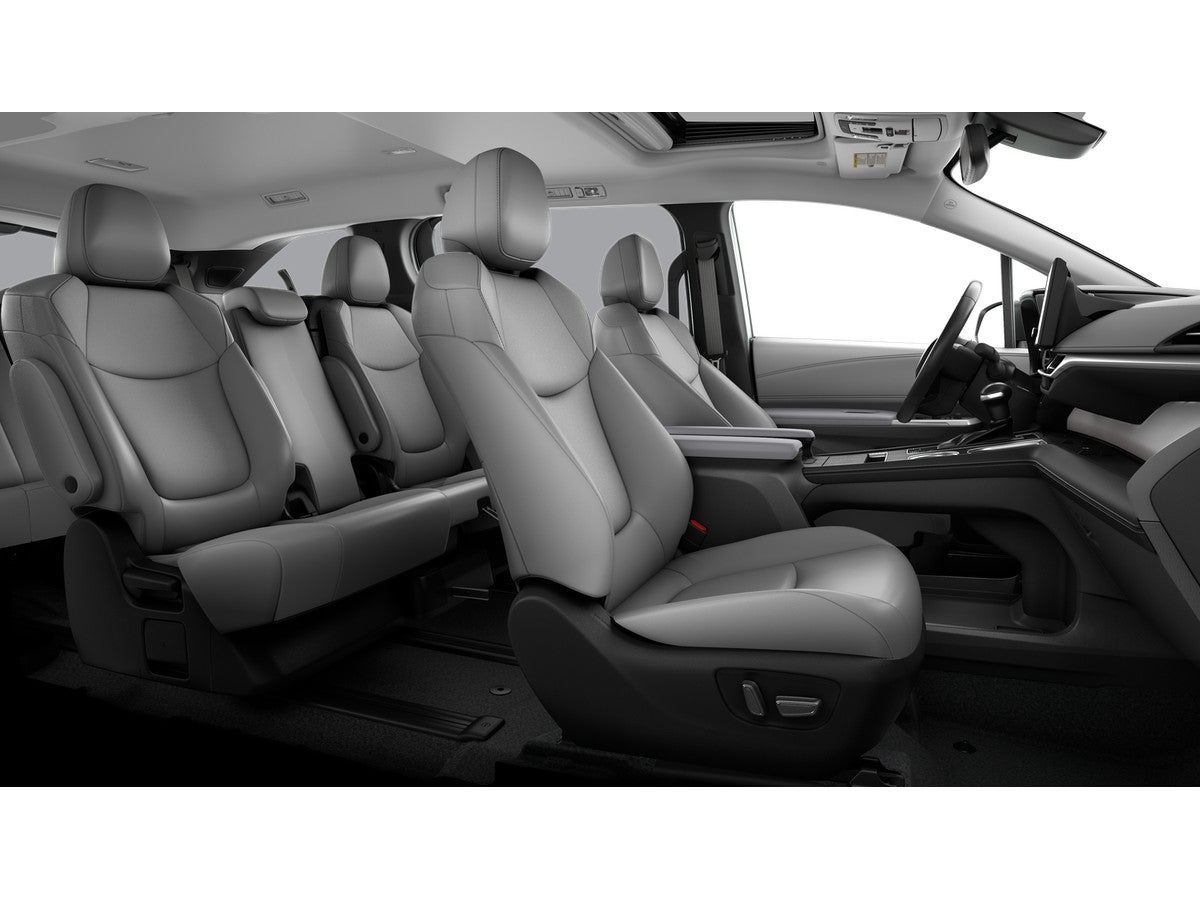 2025 Toyota Sienna XLE 8 Passenger