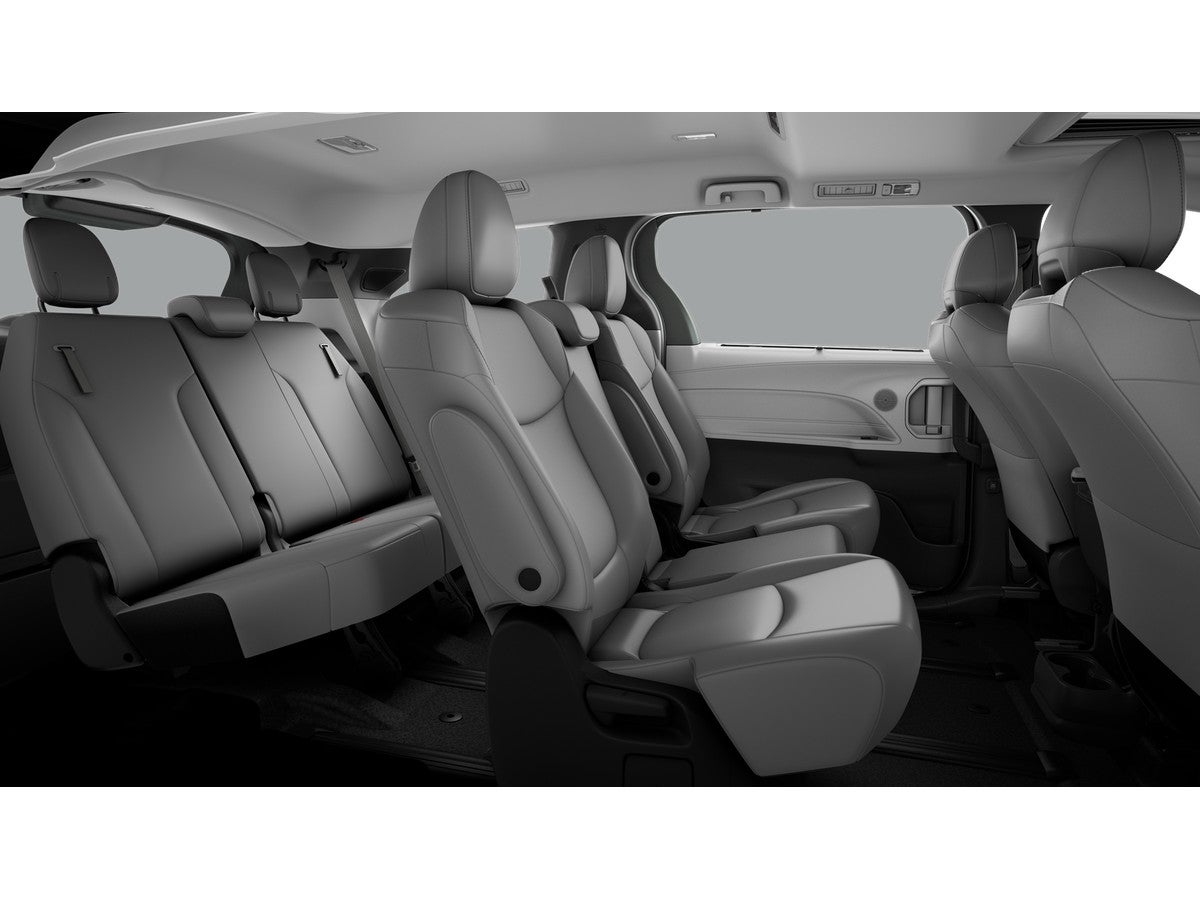 2025 Toyota Sienna XLE 8 Passenger