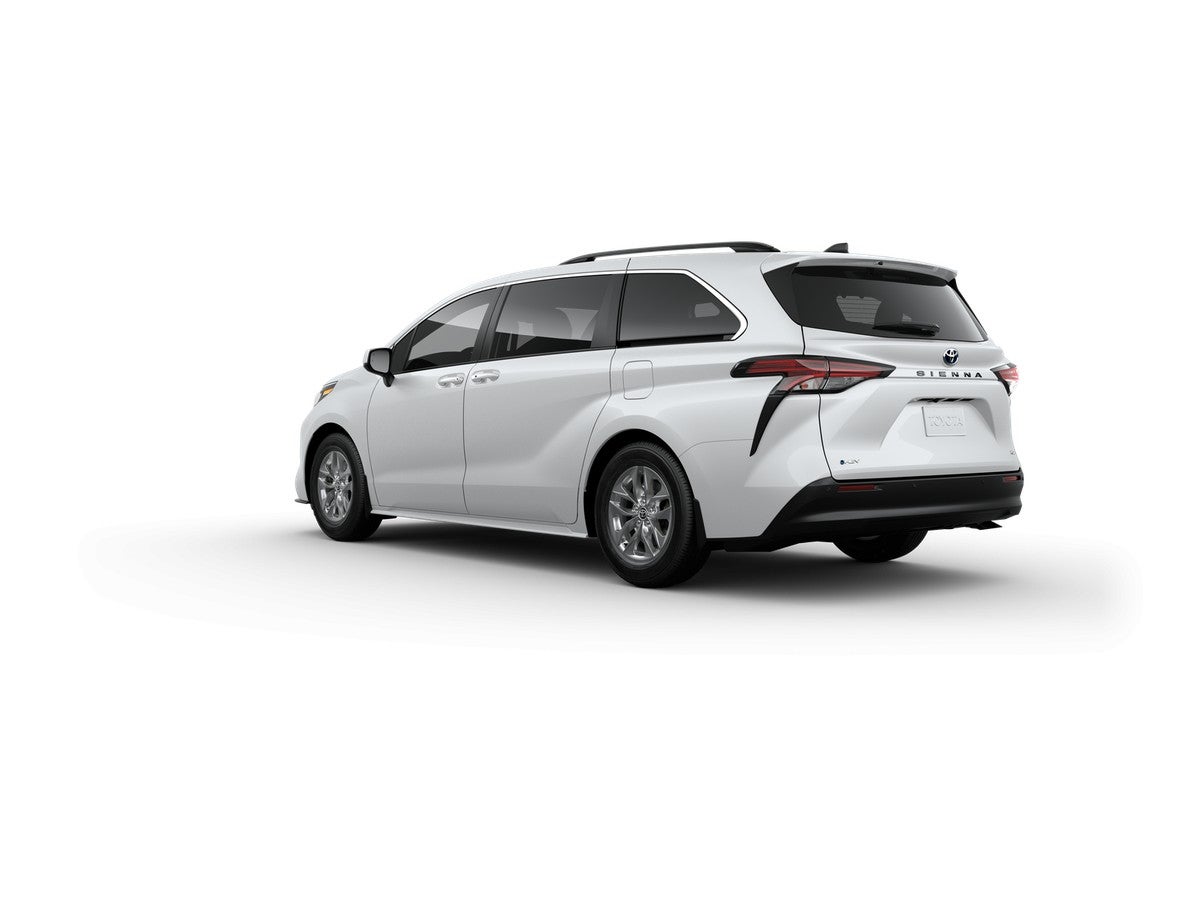2025 Toyota Sienna XLE 8 Passenger