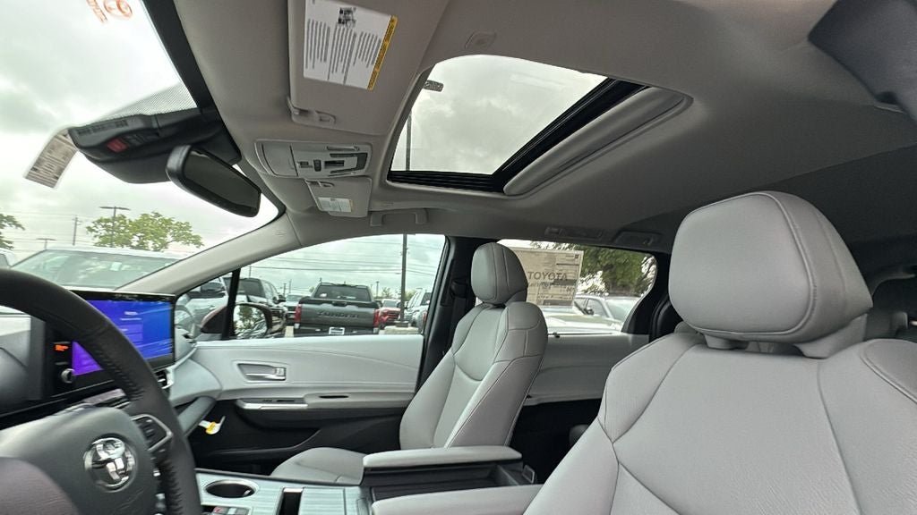 2026 Toyota Sienna XLE 8 Passenger