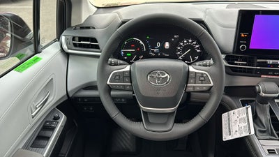 2026 Toyota Sienna XLE 8 Passenger