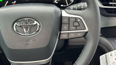 2026 Toyota Sienna XLE 8 Passenger