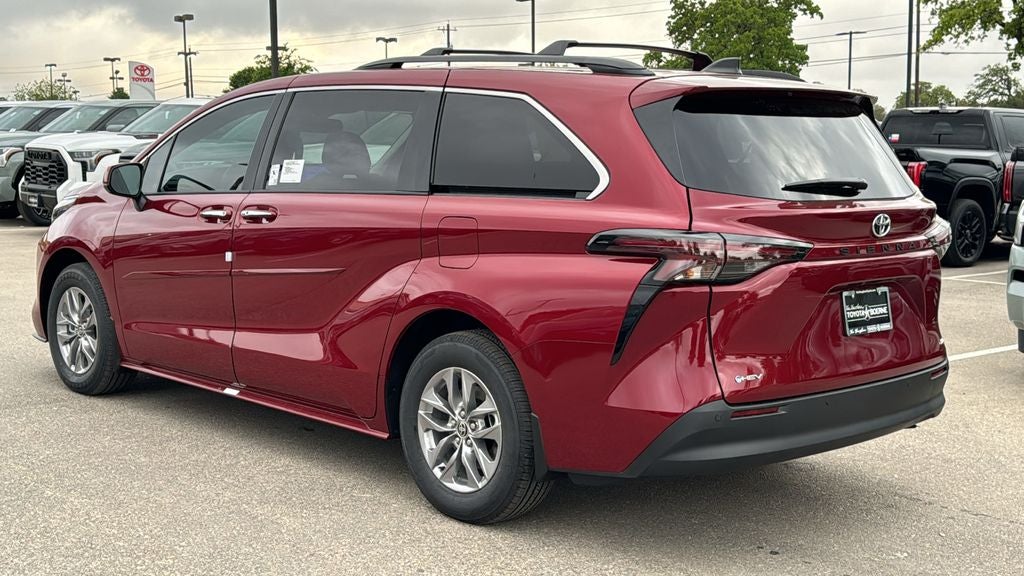 2026 Toyota Sienna XLE