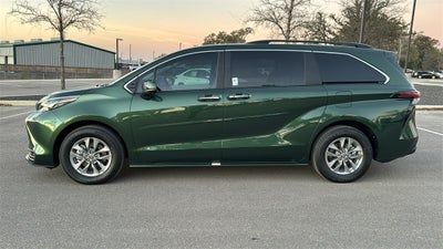 2026 Toyota Sienna XLE